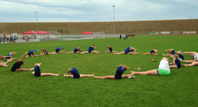 gemeinsames Aufwärmen am Sonntagmorgen